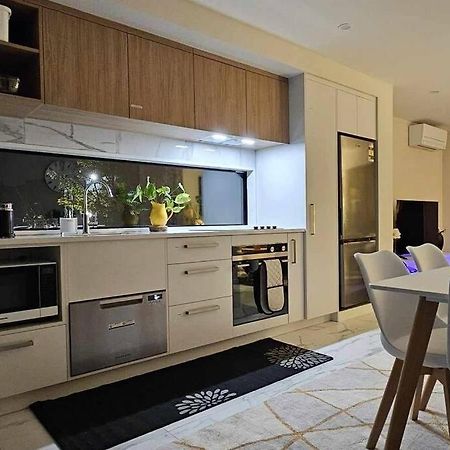 2-Bedroom Ensuite, Close To City, Comfortable, Accessible With Own Parking Крайстчърч Екстериор снимка