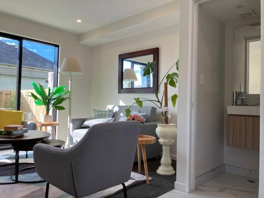 2-Bedroom Ensuite, Close To City, Comfortable, Accessible With Own Parking Крайстчърч Екстериор снимка