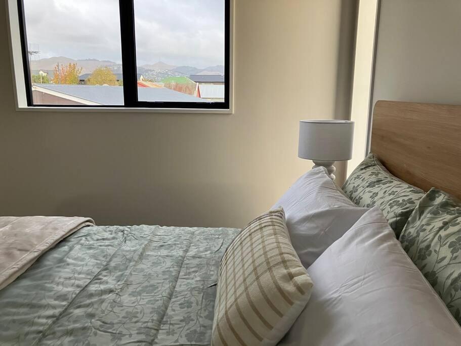 2-Bedroom Ensuite, Close To City, Comfortable, Accessible With Own Parking Крайстчърч Екстериор снимка