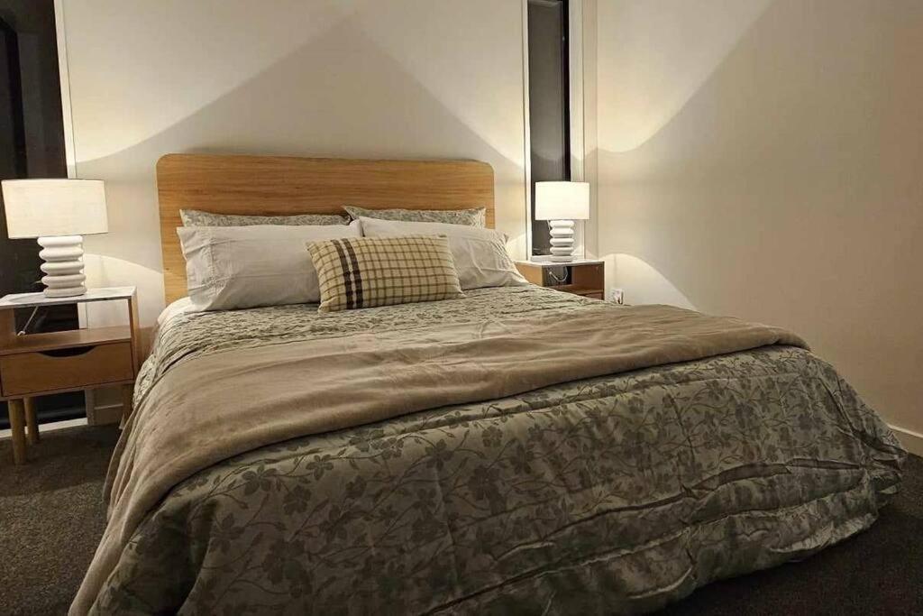 2-Bedroom Ensuite, Close To City, Comfortable, Accessible With Own Parking Крайстчърч Екстериор снимка