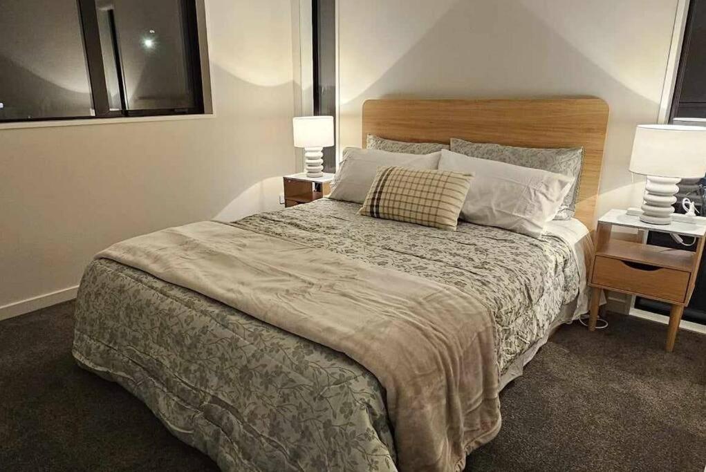 2-Bedroom Ensuite, Close To City, Comfortable, Accessible With Own Parking Крайстчърч Екстериор снимка