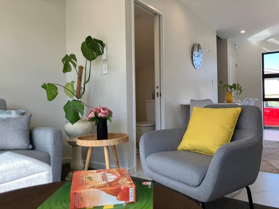 2-Bedroom Ensuite, Close To City, Comfortable, Accessible With Own Parking Крайстчърч Екстериор снимка